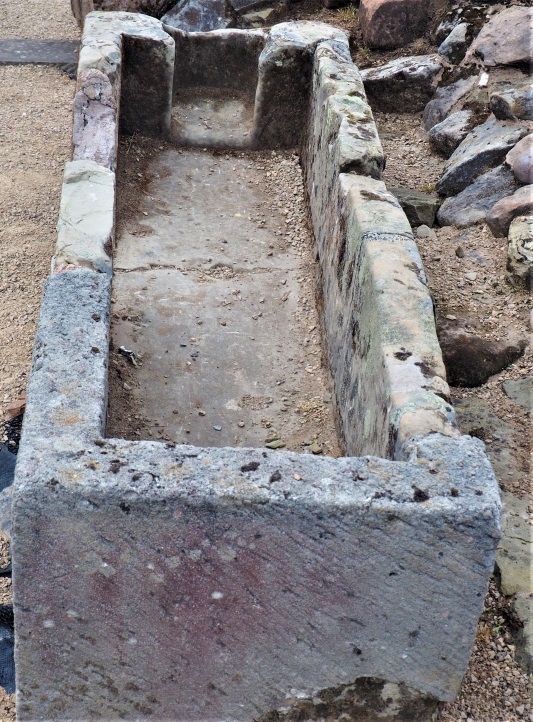 empty tomb of Sir Guy de Beauchamp