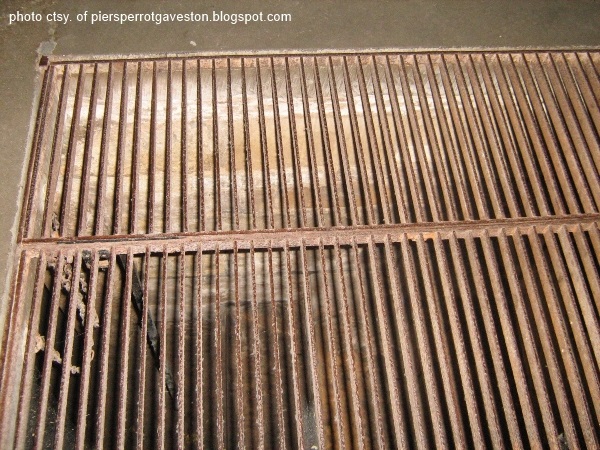 Grate over Duke of Clarence' Vault